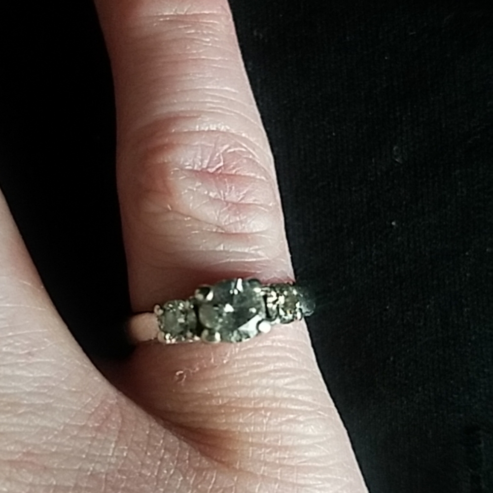 Past present and future ring